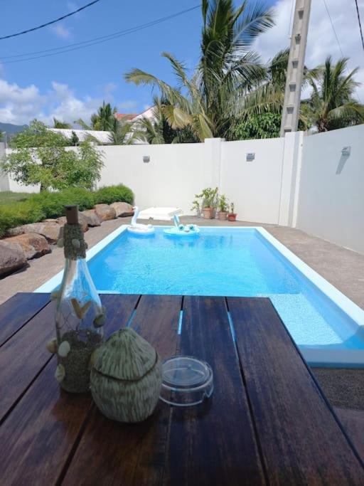 Bois Mapou Self Catering Apartments Unit 201 Riviere Noire Exterior photo
